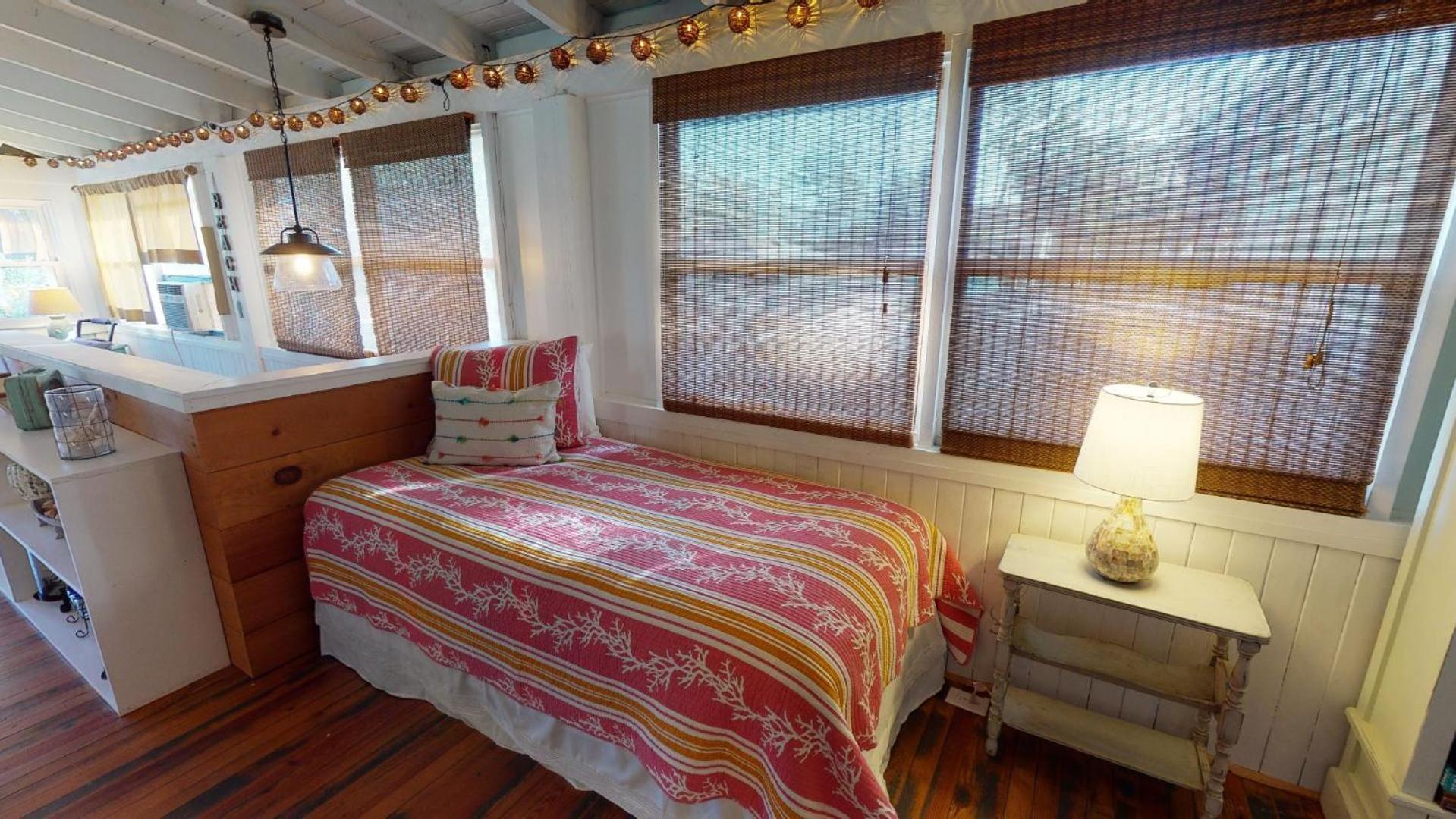 1201 Lovell Avenue By Tybee Beach Vacation Rentals Tybee Island Exteriör bild