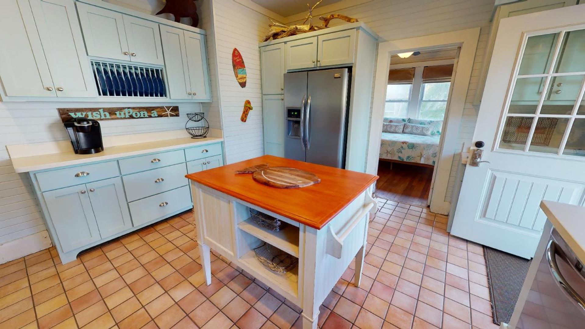 1201 Lovell Avenue By Tybee Beach Vacation Rentals Tybee Island Exteriör bild